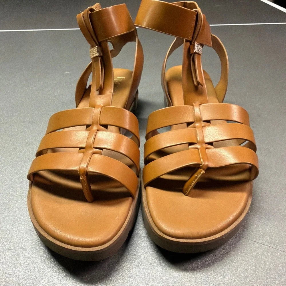 Franco Sarto Dasana Cognac Brown Gladiator Thong Ankle Strap Sandals 9.5M